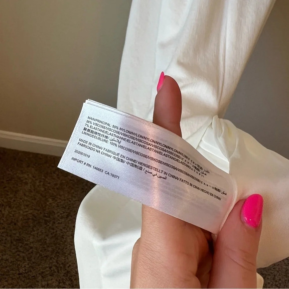 NWT Finders Keepers Effy Dress in Ivory - Picture 10 of 13